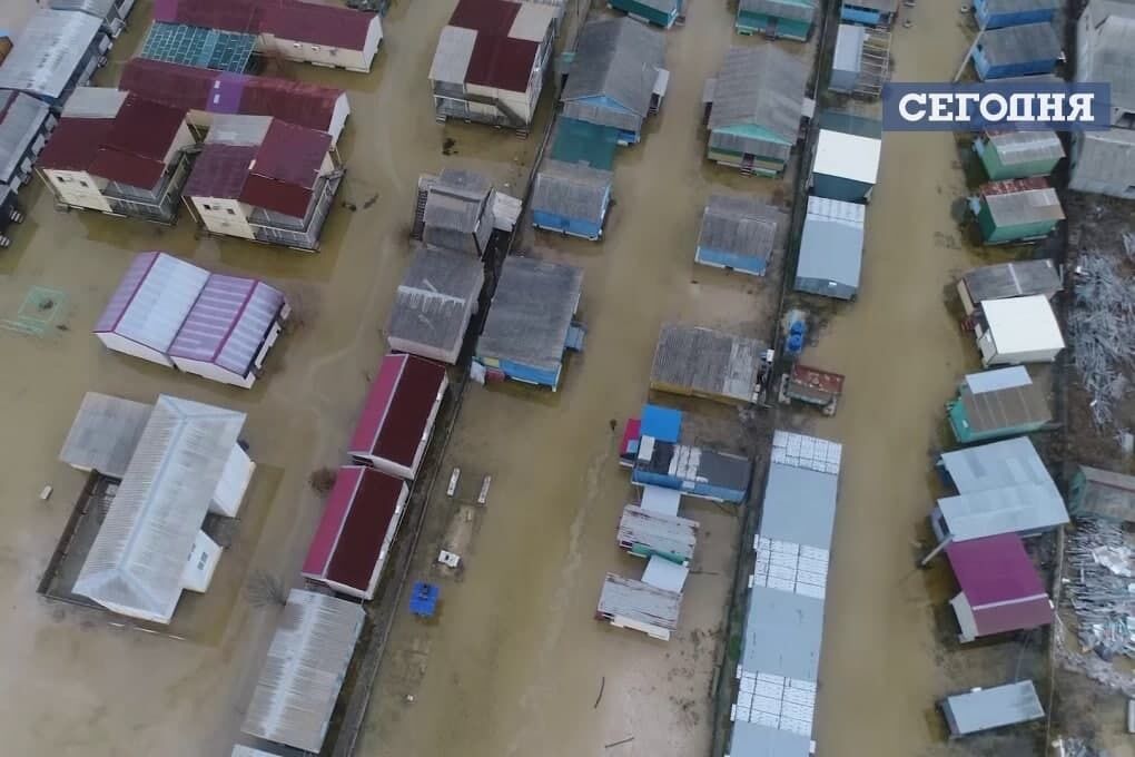 Кирилловка под водой после сильного шторма dqxikeidqxitkant