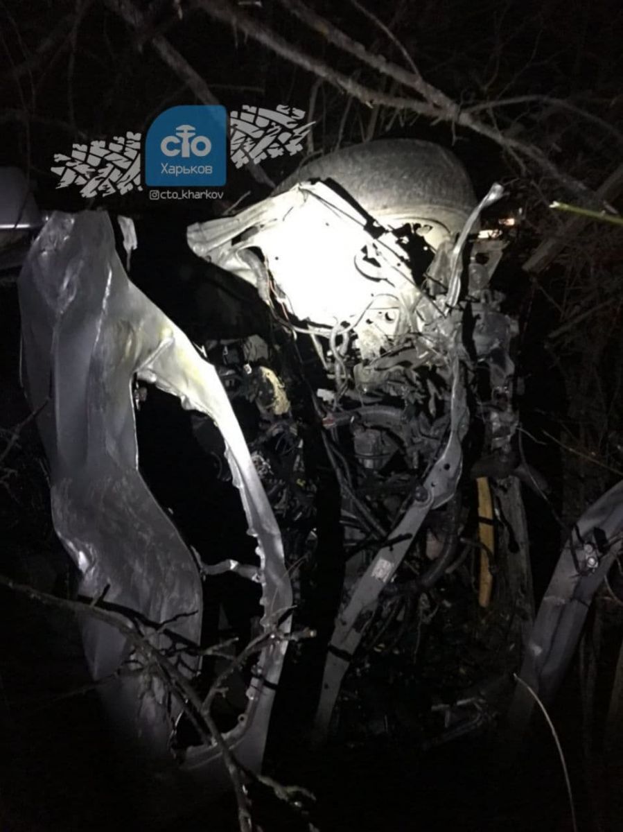 Машина получила серьезные повреждения