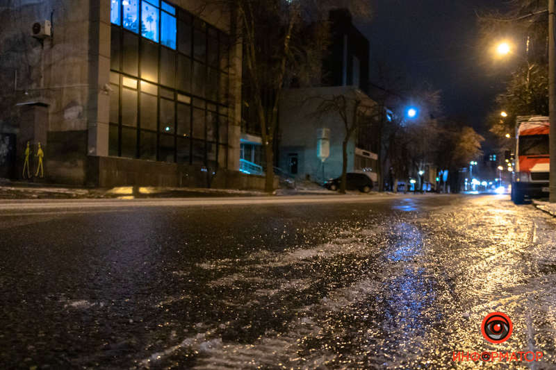 Гололед в Днепре