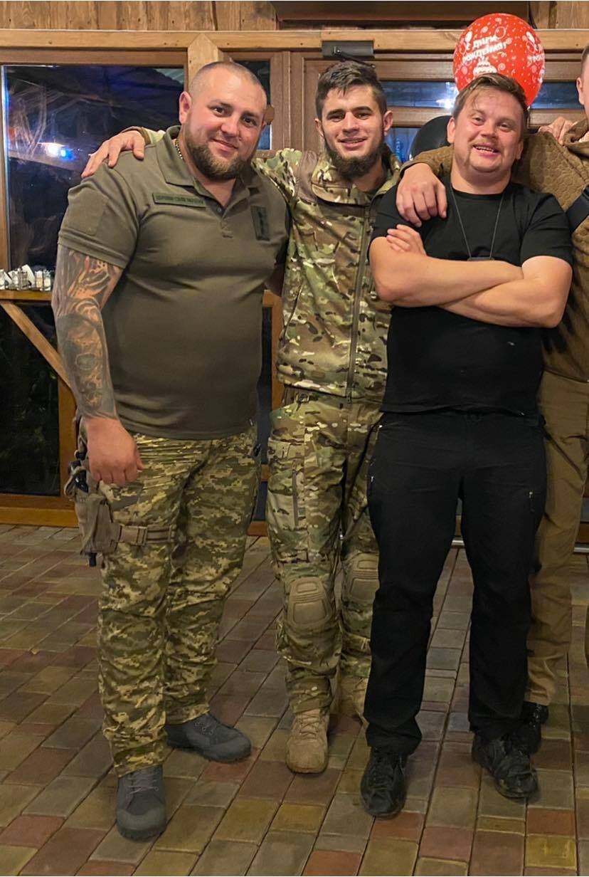 Павел Лановенко (слева) dqxikeidqxitkant