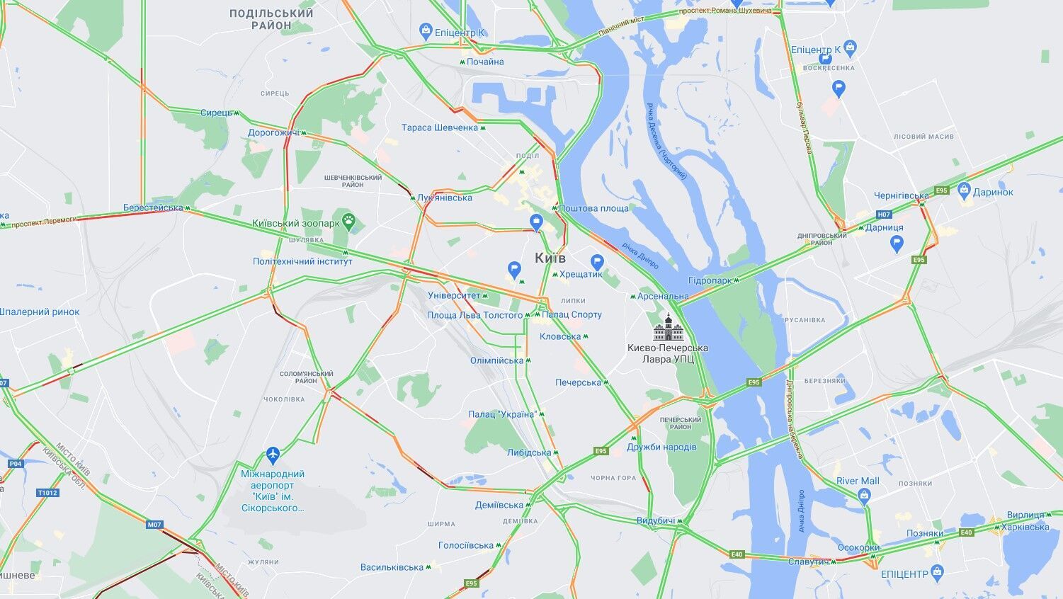 Движение затруднено на двух киевских мостах. dqxikeidqxiqqeant