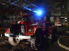 В Николаеве фейерверк залетел в квартиру многоэтажки, из-за чего на балконе вспыхнул пожар - Copyright https://news.pn