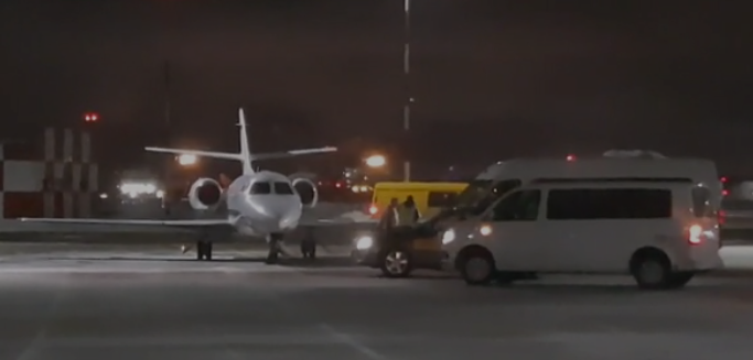 Моряки прибыли в аэропорт Шереметьево dqxikeidqxiqqeant