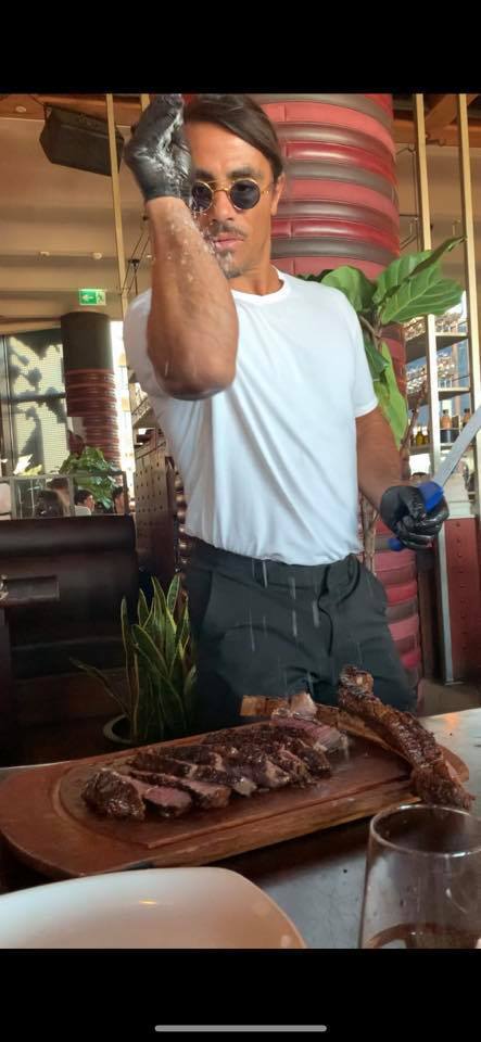 Короля делает свита: чему Зеленскому стоит поучиться в ОАЭ dqxikeidqxitkant