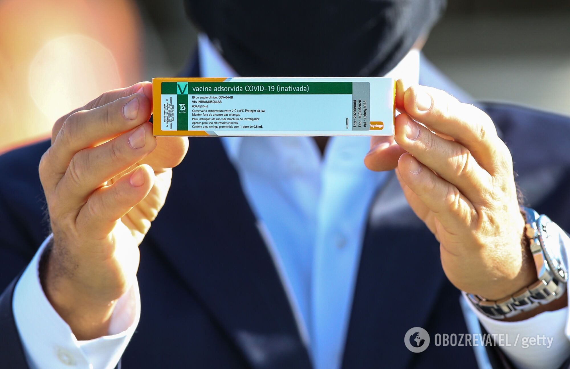 Украина заказала 5 млн доз китайской вакцины CoronaVac dqxikeidqxitkant