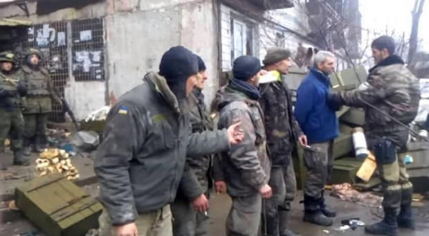 Справа Фортуни: Її хочуть примусити дати неправдиві свідчення проти більш відомих добровольців 06 Справа Фортуни: Її хочуть примусити дати неправдиві свідчення проти більш відомих добровольців 06