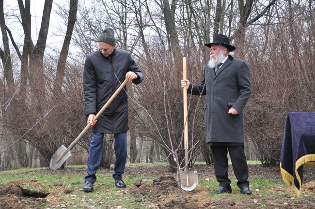 В Киеве прошла церемония в память о жертвах Холокоста 28