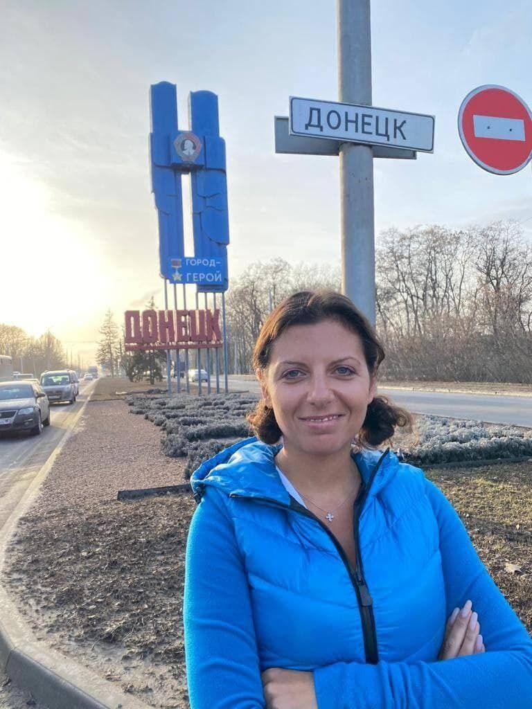Маргарита Симоньян в Донецке dqxikeidqxiqqeant