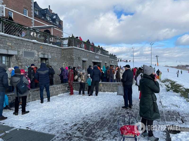 Толпы людей на лыжных трассах под Киевом