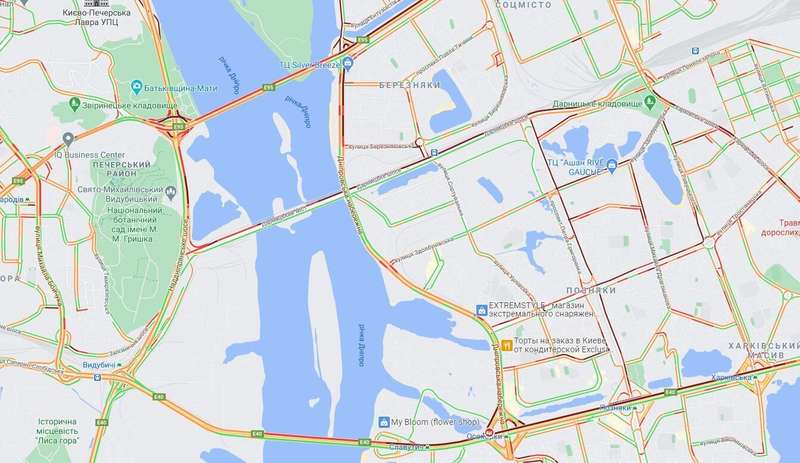 Пробки на левом берегу Киева