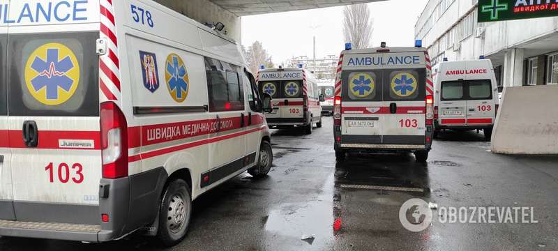 "Скорые" у БСМП на ул. Братиславской