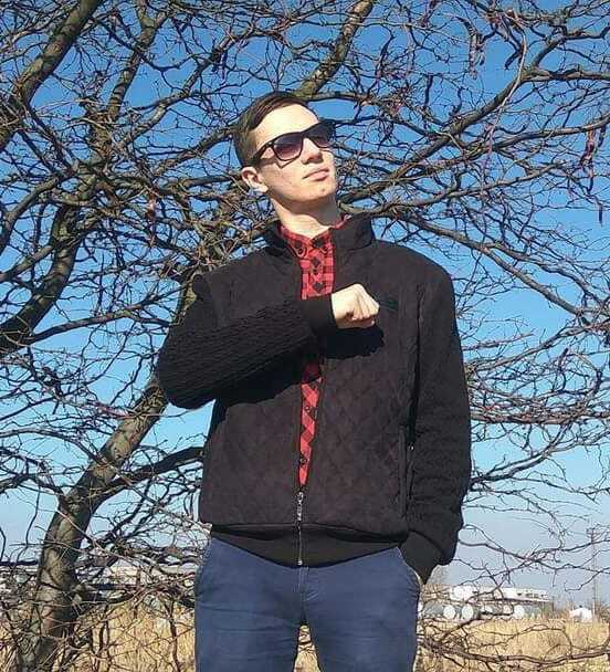 На Донбассе погиб Владислав Лященко. dqxikeidqxiqqeant