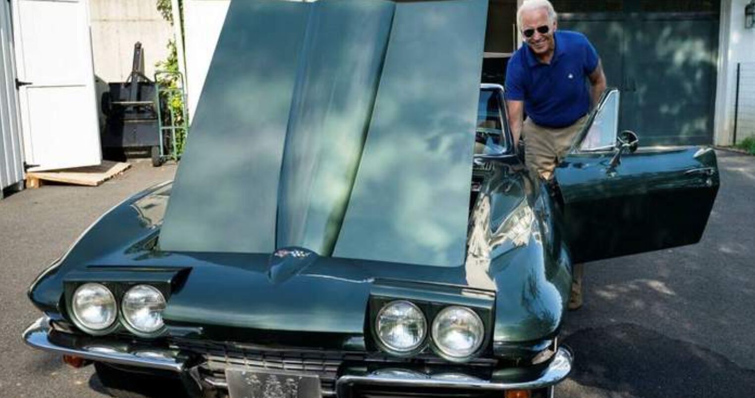 Corvette оснащен двигателем V8 на 5,3 литра и 300 лошадей, механической КПП и даже дисковыми тормозами