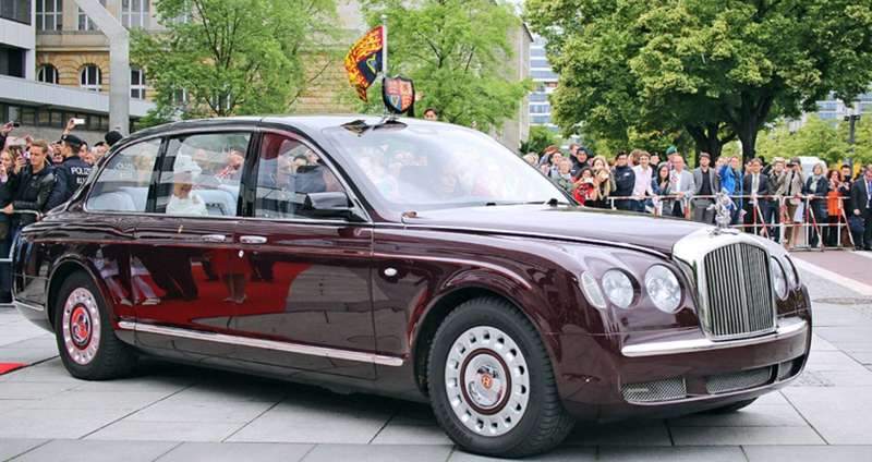 Лимузин Bentley Елизаветы II