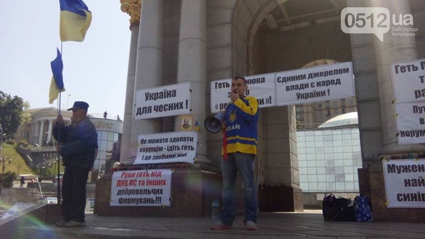 983796_355067594702298_1409502533831137471_n