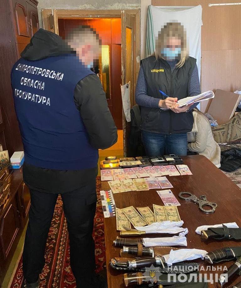 Полицейские провели санкционированные обыски dqxikeidqxitkant