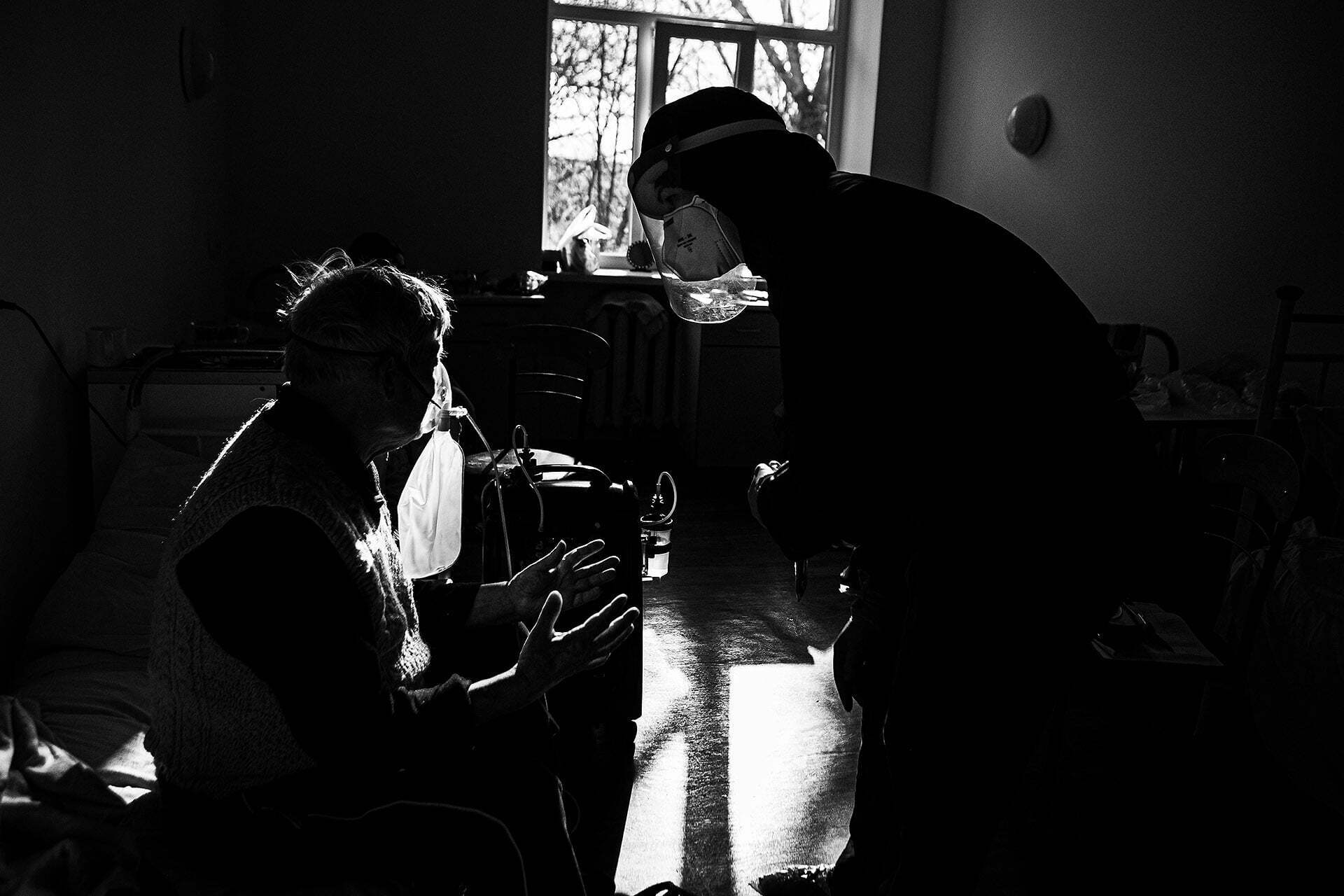 Пациенты с COVID-19 в реанимации dqxikeidqxitkant