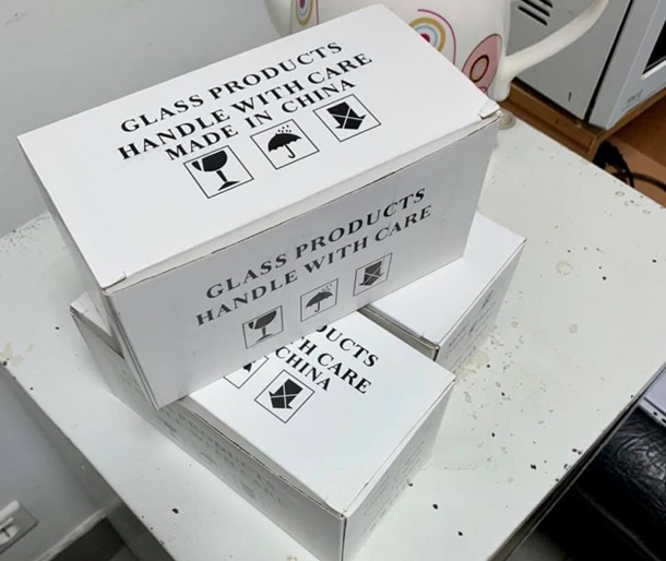 В аэропорту Борисполь таможенники изъяли партию iPhone dqxikeidqxitkant