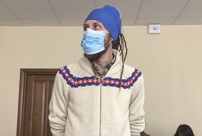 Євген Гарагуля. Потерпілий у справі під час свідчень 10.03.2021 dqxikeidqxitkant