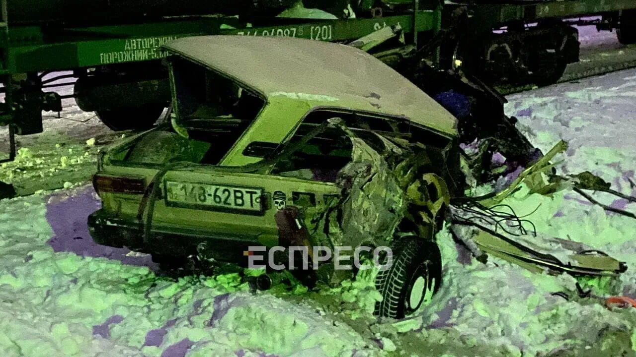 Водитель остался жив.