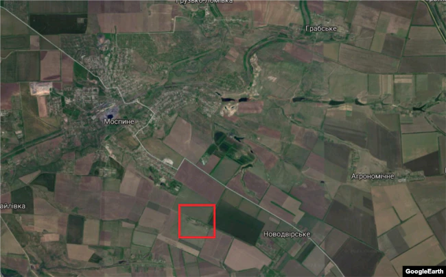 Аеродром на південний схід від Моспиного