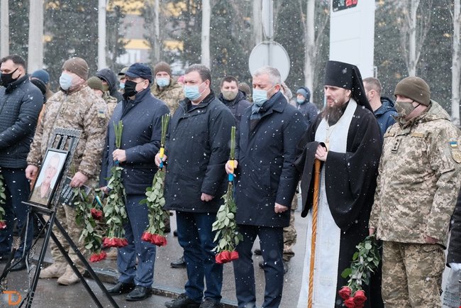 С погибшим на Донбассе воином 10-й ОГШБр Кириллом Быковским простились в Кропивницком 04
