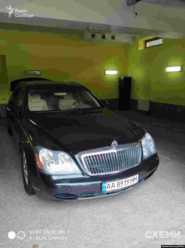 СМИ показали фото обыска резиденции Медведчука на Закарпатье 10 СМИ показали фото обыска резиденции Медведчука на Закарпатье 10