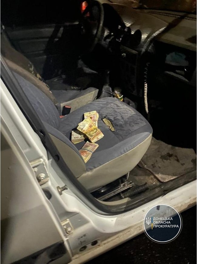 В Мариуполе трое сотрудников полиции попались на взятке 56 тыс. грн, - прокуратура 01 В Мариуполе трое сотрудников полиции попались на взятке 56 тыс. грн, - прокуратура 01 dqxikeidqxiqqeant