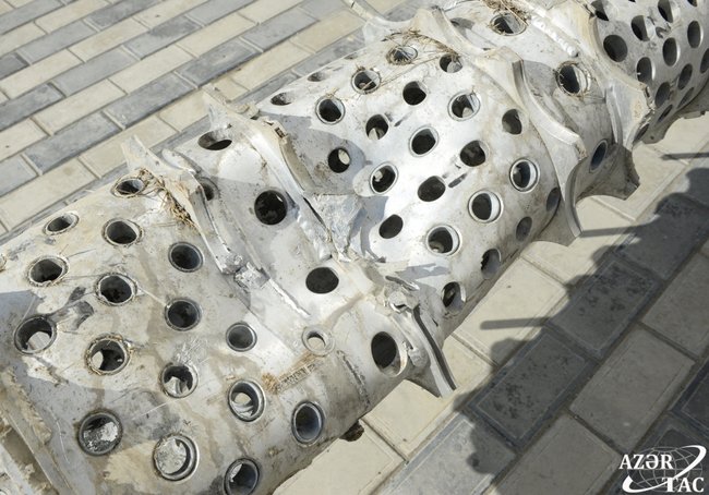 В Азербайджане продемонстрировали обломки российских ракет Искандер, примененных в Нагорном Карабахе 03