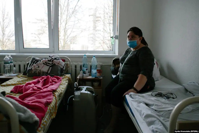 Для приема больных COVID-19 оборудовали корпус медицинского колледжа во Львове 05