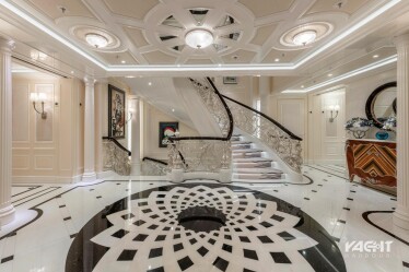  ACE. / yachtharbour.com