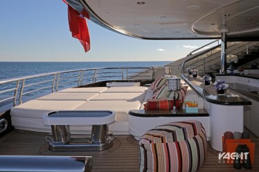  ACE. / yachtharbour.com