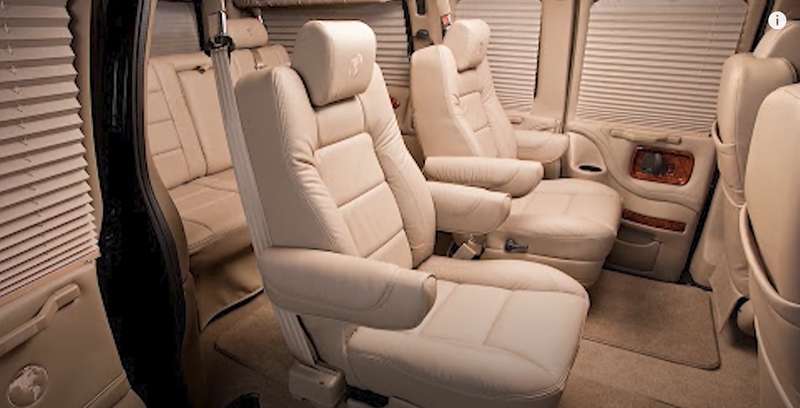 Бус марки Chevrolet dqxikeidqxitkant