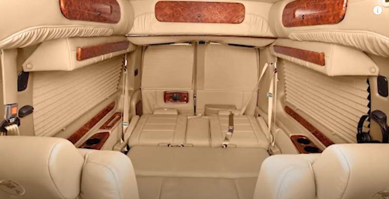 Сама Полякова называет свой транспорт