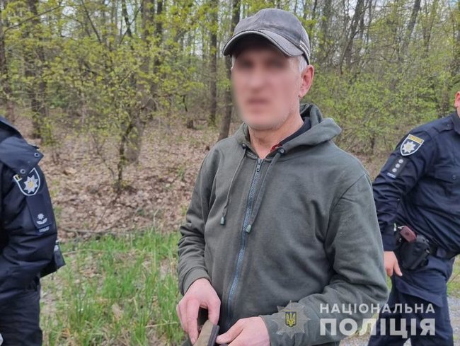 Псевдофельдшер вакцинировал двух пенсионеров снотворным, ограбил и пытался поджечь их дом, - полиция Сумщины 07 Псевдофельдшер вакцинировал двух пенсионеров снотворным, ограбил и пытался поджечь их дом, - полиция Сумщины 07