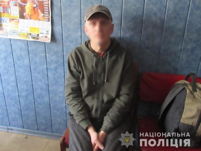 Псевдофельдшер вакцинировал двух пенсионеров снотворным, ограбил и пытался поджечь их дом, - полиция Сумщины 08 Псевдофельдшер вакцинировал двух пенсионеров снотворным, ограбил и пытался поджечь их дом, - полиция Сумщины 08