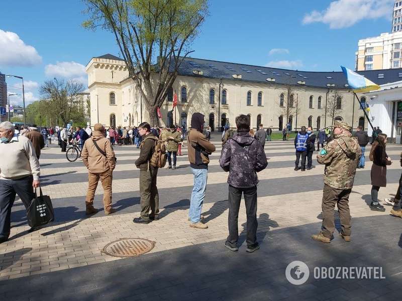 На марш собралось несколько десятков человек. dqxikeidqxiqqeant