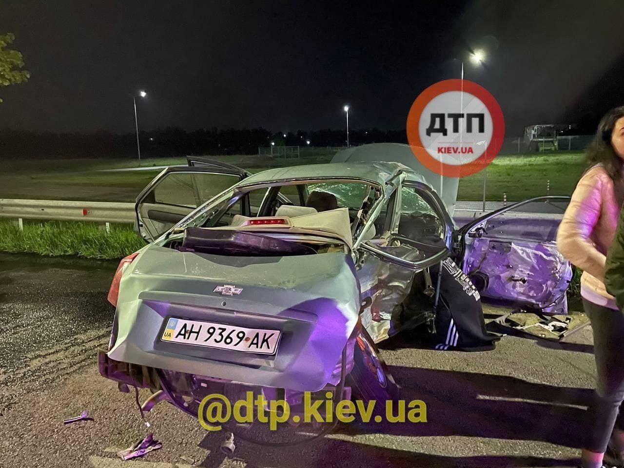 Водитель Chevrolet погиб.