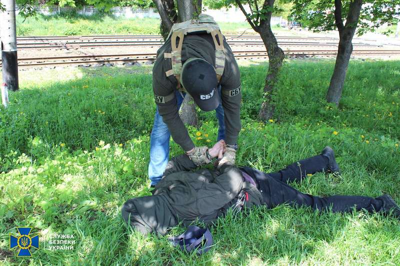 СБУ затримала російського агента СБУ затримала російського агента dqxikeidqxitkant