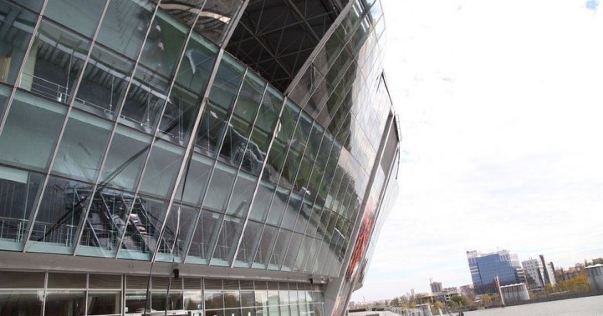 Разрушенная Донбасс Арена (2014 год) dqxikeidqxiqqeant