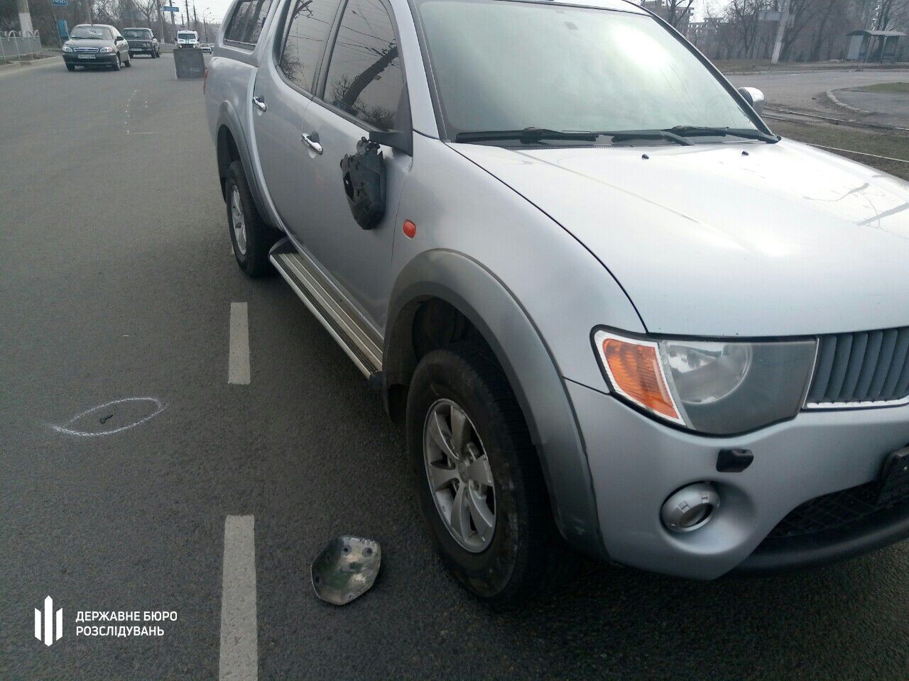 Полицейский ехал за рулем служебного авто Mitsubishi L200 и сбил школьниц
