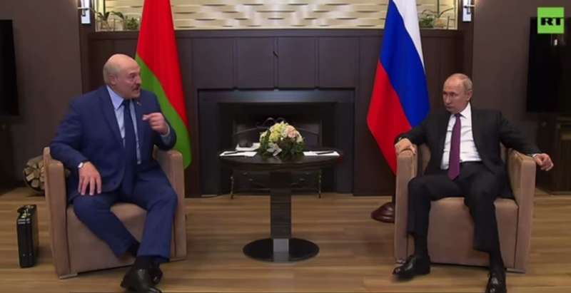 Лукашенко пожаловался Путину на запрет полетов в ЕС. dqxikeidqxiqqeant