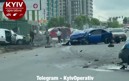 Столкнулись три автомобиля dqxikeidqxitkant