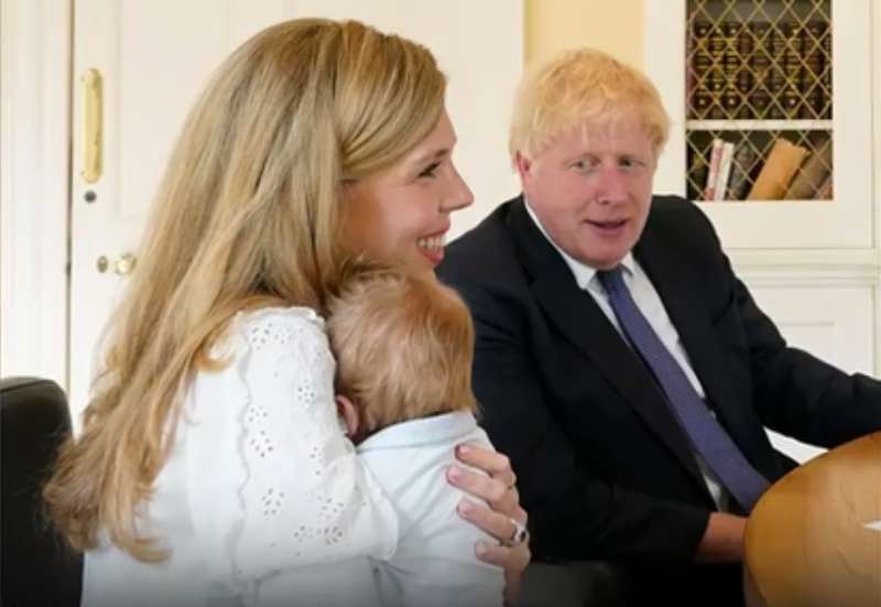 Тайная свадьба британского премьера dqxikeidqxitkant