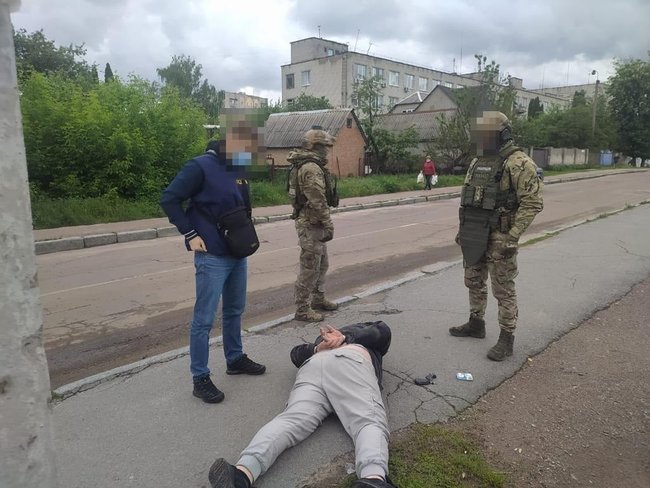 Задержаны двое жителей Житомира, вымогавших у предпринимателя 17,5 тыс. долларов долга, - прокуратура 02 Задержаны двое жителей Житомира, вымогавших у предпринимателя 17,5 тыс. долларов долга, - прокуратура 02 dqxikeidqxitkant