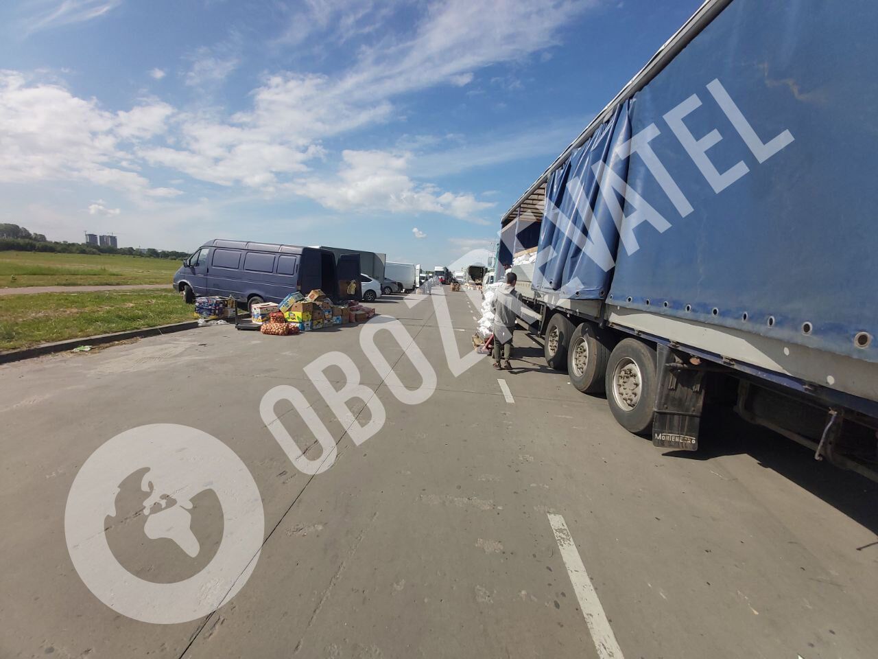 Покупателей на рынке хватает.