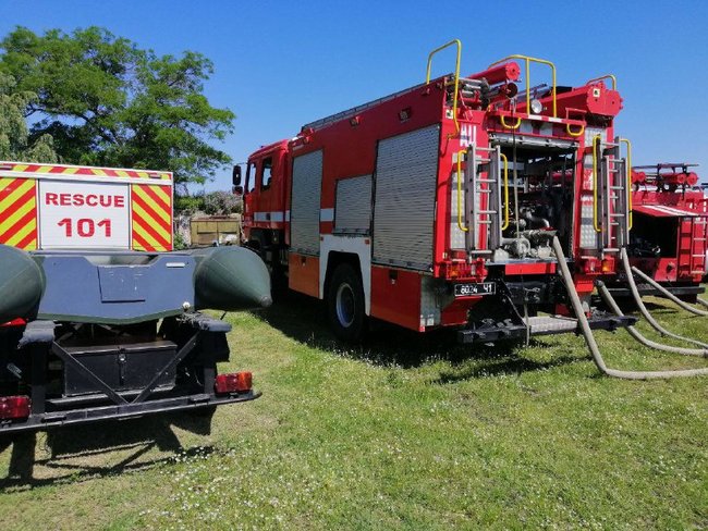 Прогулочный катер загорелся в Белгород-Днестровском: пострадал мужчина 03