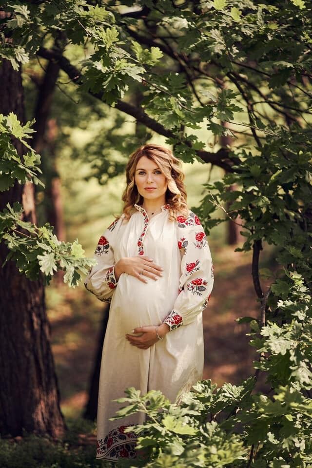 Молодая мама ждет третьего ребенка dqxikeidqxitkant