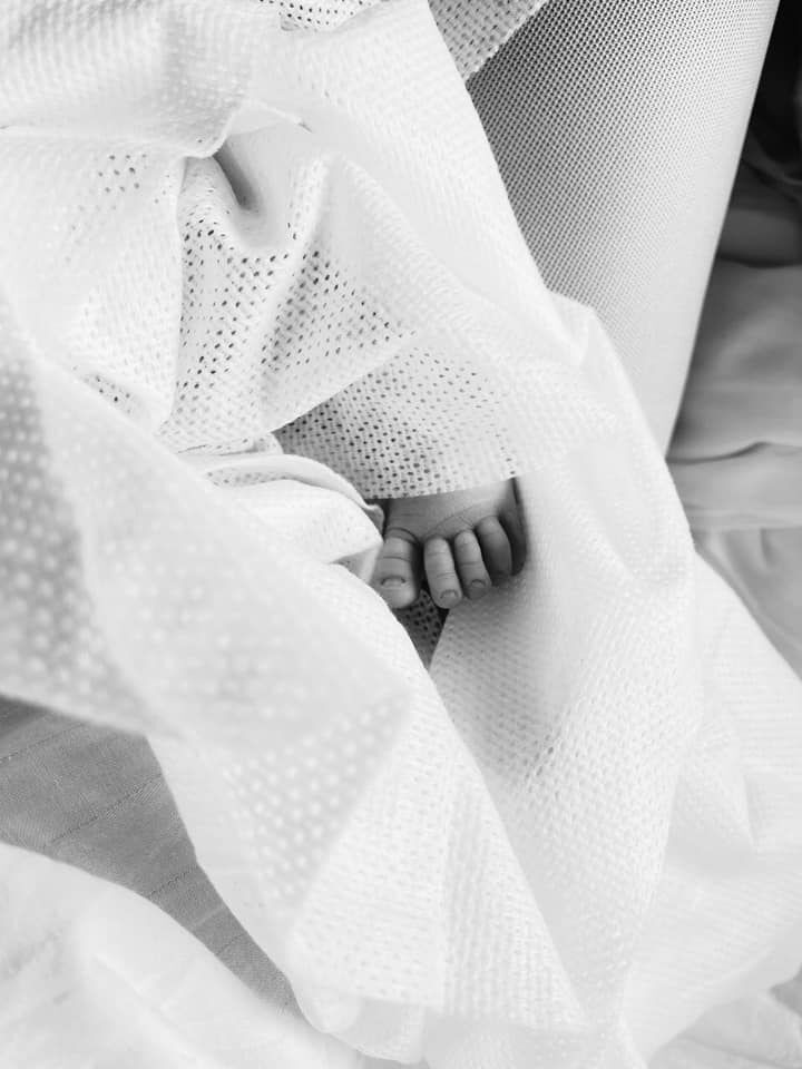 Первое фото Софии - новорожденной дочери Леси Василенко