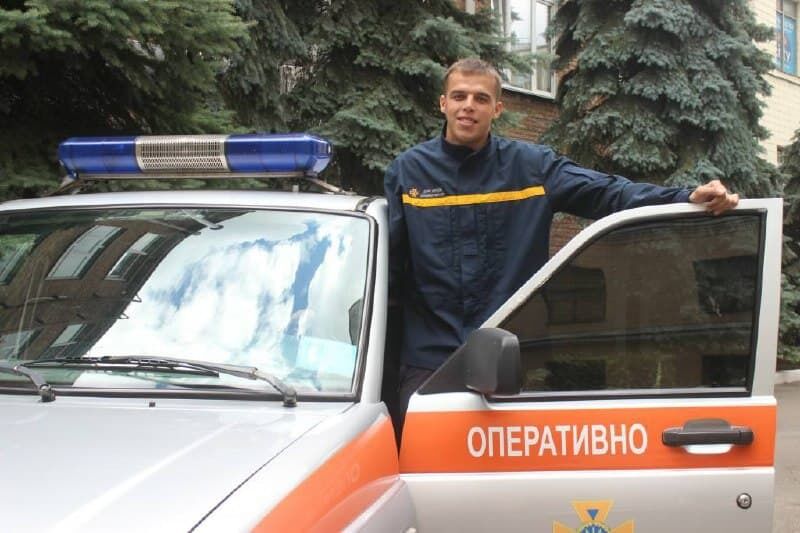 Александр Хоменко спас девушку от нападающего с ножом. dqxikeidqxitkant